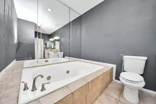 2874 Holly Hall St, Houston, TX 77054 - Photo 18