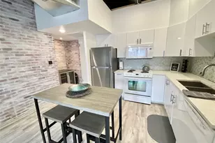 2016 Main St, Houston, TX 77002 - Photo 2