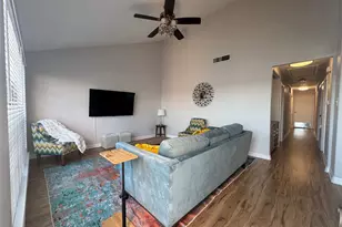 10429 Schaper Rd, Galveston, TX 77554 - Photo 28