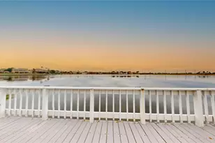 10429 Schaper Rd, Galveston, TX 77554 - Photo 20