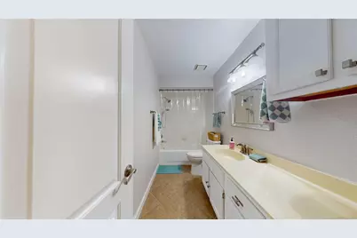 10429 Schaper Road, Galveston, TX 77554 - Photo 8