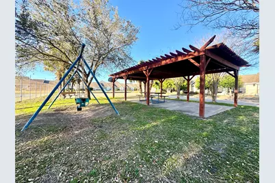 10429 Schaper Road, Galveston, TX 77554 - Photo 34