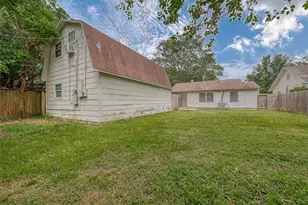 2051 Santa Rosa St, Houston, TX 77023 - Photo 28