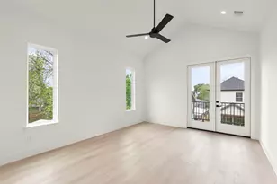 310 E 35th St, Houston, TX 77018 - Photo 34