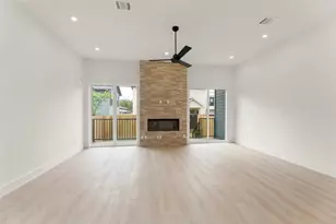 310 E 35th St, Houston, TX 77018 - Photo 18