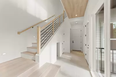 310 E 35th Street, Houston, TX 77018 - Photo 14