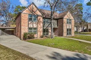 6702 Robinwick Ct, Spring, TX 77379 - Photo 2
