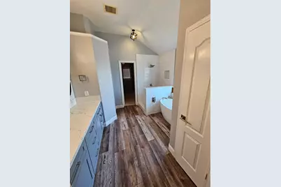 1815 Creegan Park Court, Houston, TX 77047 - Photo 34