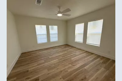 3125 South Drive, Groves, TX 77619 - Photo 10