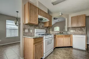 18814 Bonners Park Cir, Katy, TX 77449 - Photo 16