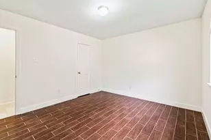 14103 Scarborough Fair St, Houston, TX 77077 - Photo 34