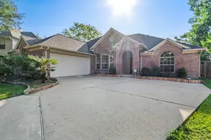 14103 Scarborough Fair St, Houston, TX 77077 - Photo 2