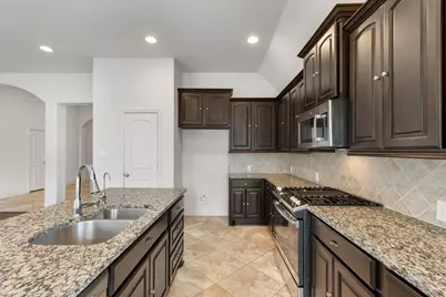 4108 Ashwood Hollow Lane, Spring, TX 77386 - Photo 10
