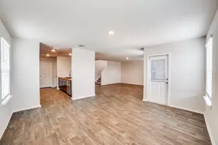 10054 Bur Sedge, San Antonio, TX 78254 - Photo 6