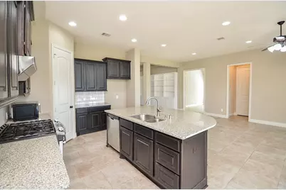 3351 Chandler Hollow Lane, Missouri City, TX 77459 - Photo 6