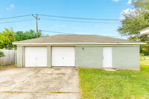 103 Honeysuckle, Lake Jackson, TX 77566 - Photo 32