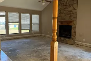 19214 Hikers Trail Dr, Humble, TX 77346 - Photo 2