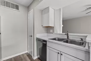 250 El Dorado Blvd, Houston, TX 77598 - Photo 8