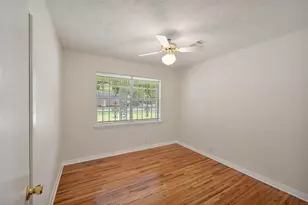 903 E Spreading Oak Dr, Houston, TX 77076 - Photo 22