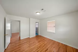 903 E Spreading Oak Dr, Houston, TX 77076 - Photo 20
