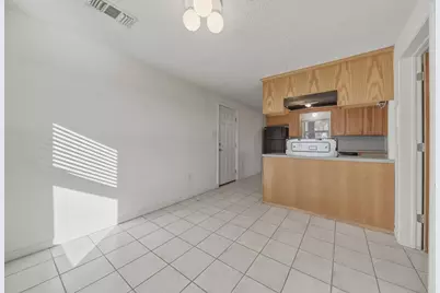 2511 S Market Street, Brenham, TX 77833 - Photo 14