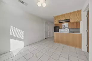 2511 S Market St, Brenham, TX 77833 - Photo 14