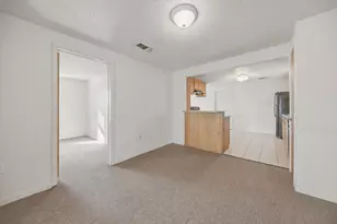 2511 S Market St, Brenham, TX 77833 - Photo 8