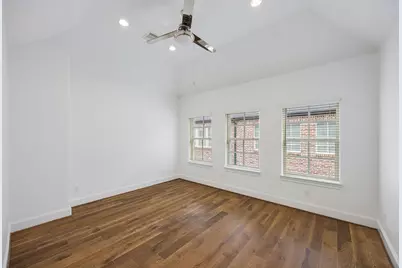 2715 Maxroy Street, Houston, TX 77007 - Photo 8