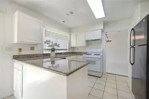 3515 Green Fields Dr, Sugar Land, TX 77479 - Photo 12