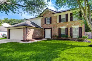 3515 Green Fields Dr, Sugar Land, TX 77479 - Photo 2