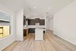 209 Cross Gable Ln, Dayton, TX 77535 - Photo 20