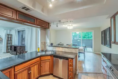 271 Litchfield Lane, Houston, TX 77024 - Photo 16