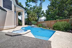 46 Kingwood Greens Dr, Houston, TX 77339 - Photo 4