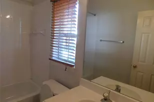 2710 Grants Lake Blvd, Sugar Land, TX 77479 - Photo 30