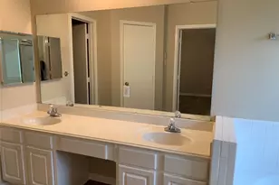 3611 Stratford Town Ln, Sugar Land, TX 77498 - Photo 14