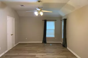 3611 Stratford Town Ln, Sugar Land, TX 77498 - Photo 12