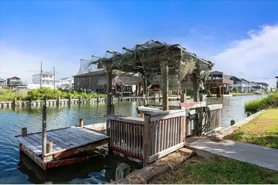 1123 Rosenbloom, Crystal Beach, TX 77650 - Photo 24