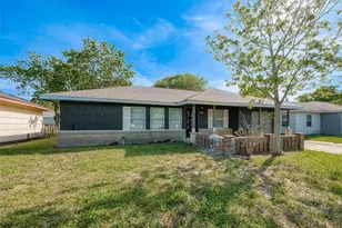 715 W 9th St, Freeport, TX 77541 - Photo 2