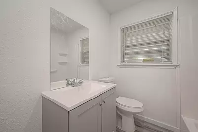 715 W 9th Street, Freeport, TX 77541 - Photo 16