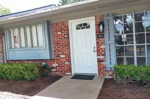 1102 W Tri Oaks Ln, Houston, TX 77043 - Photo 2