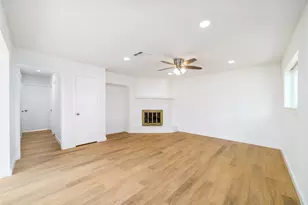 13055 High Star Dr, Houston, TX 77072 - Photo 4