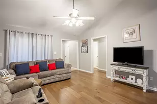 3641 Briar Creek Dr, Beaumont, TX 77706 - Photo 8