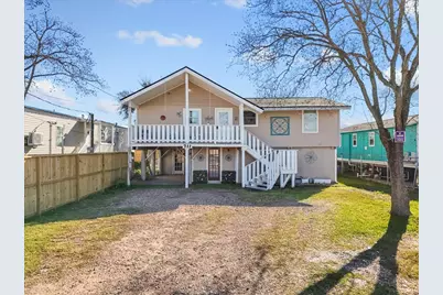 711 10th Street, Dickinson, TX 77539 - Photo 2