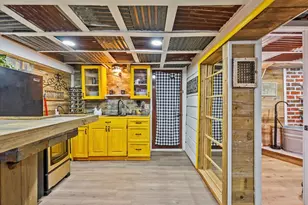 711 10th St, Dickinson, TX 77539 - Photo 22