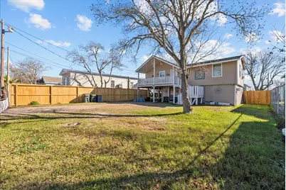 711 10th Street, Dickinson, TX 77539 - Photo 32