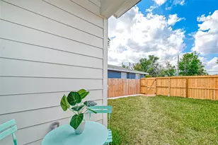 9312 Arledge St, Houston, TX 77075 - Photo 24