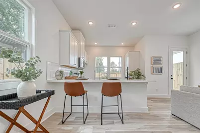 9312 Arledge Street #B, Houston, TX 77075 - Photo 6