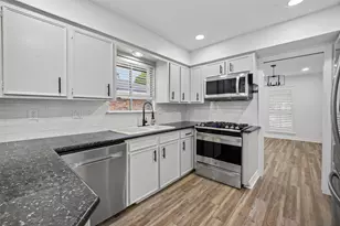 7615 Braesdale Ln, Houston, TX 77071 - Photo 12