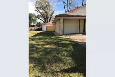 6001 Bretshire Drive, Houston, TX 77016 - Photo 4
