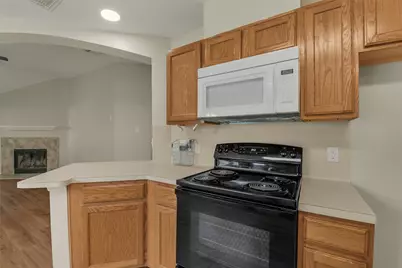 10534 Twin Circle Dr, Montgomery, TX 77356 - Photo 14